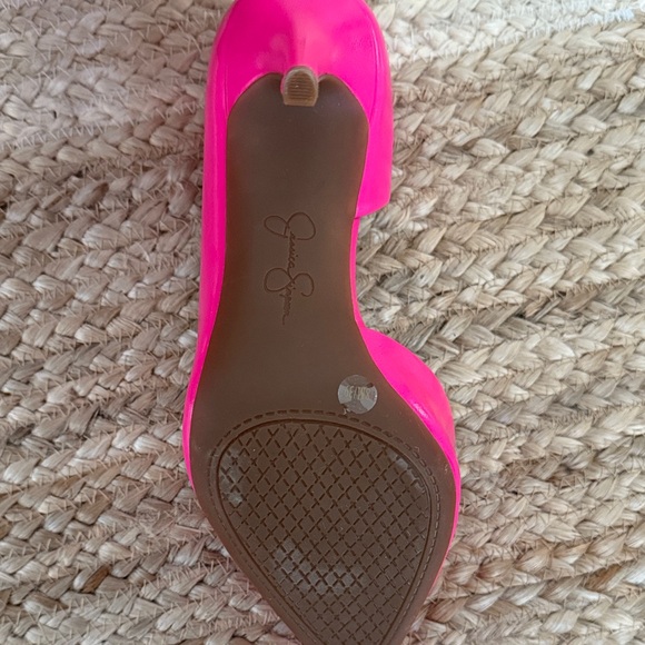 NWOB: Jessica Simpson Hot Pink D’Orsay Heels, size. 8/39 - Picture 3 of 4
